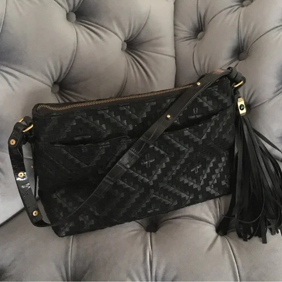 Eric Javits Gorgeous!!! Kamela Whipstitched Shoulder Bag - Picture 3 of 12